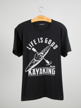 T-shirt malha lisa Life Is Good kayak_001