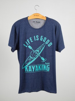 T-shirt malha botonê Life Is Good kayak_003